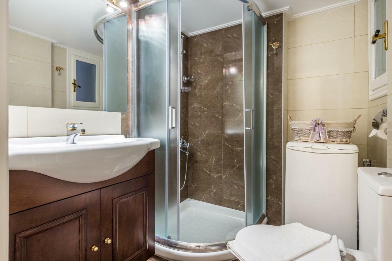 Chic Flat In Kolonaki Next To American Embassy Athens Ngoại thất bức ảnh