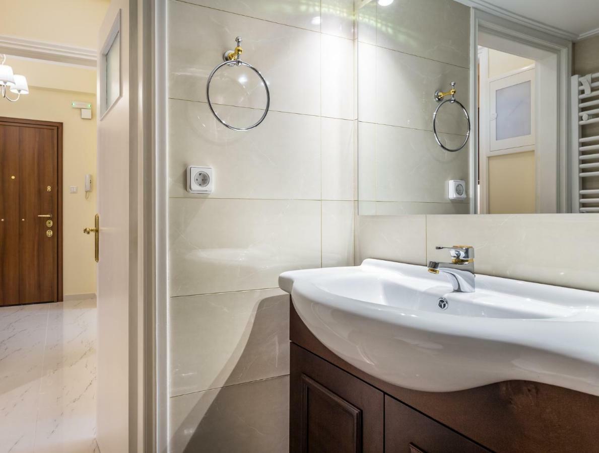 Chic Flat In Kolonaki Next To American Embassy Athens Ngoại thất bức ảnh
